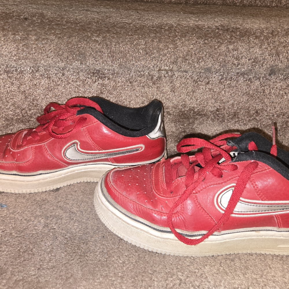 Nike Kids Red and White Sneakers